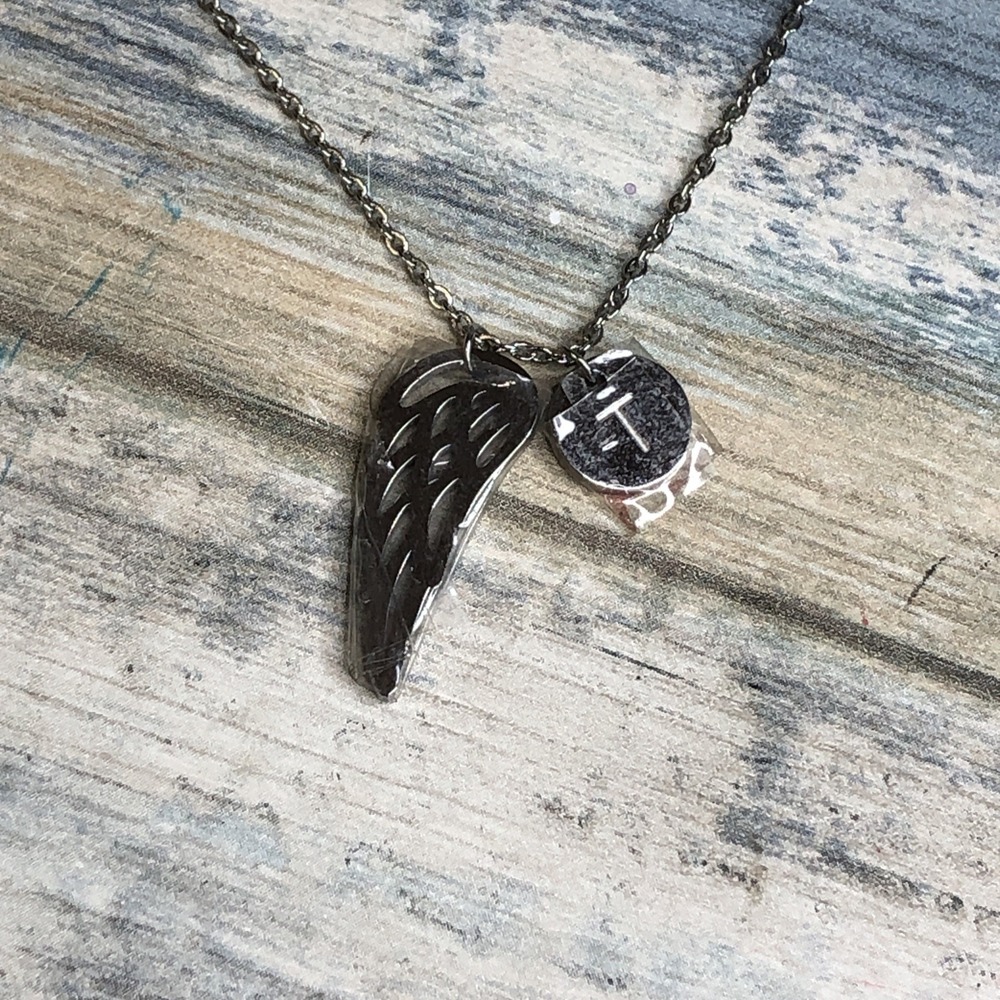 Talbots angel Wing Necklace 16" Chain Silver Tone NWOT